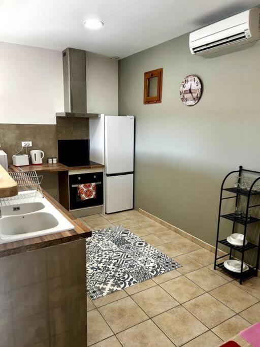 נים Superbe Appartement Dans Un Mas מראה חיצוני תמונה